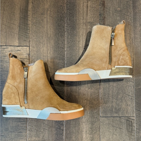 Dolce Vita Zelma bootie sneaker - Picture 3 of 6